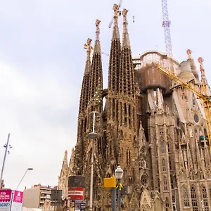 Charm Sagrada Familia , Barcelona Spain